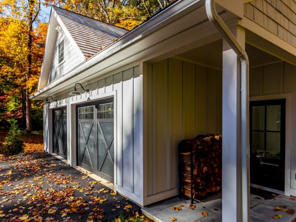 2 car detached garage