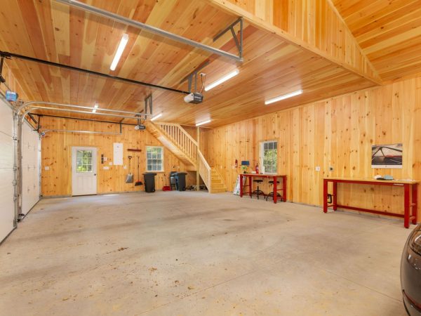 garage interior view